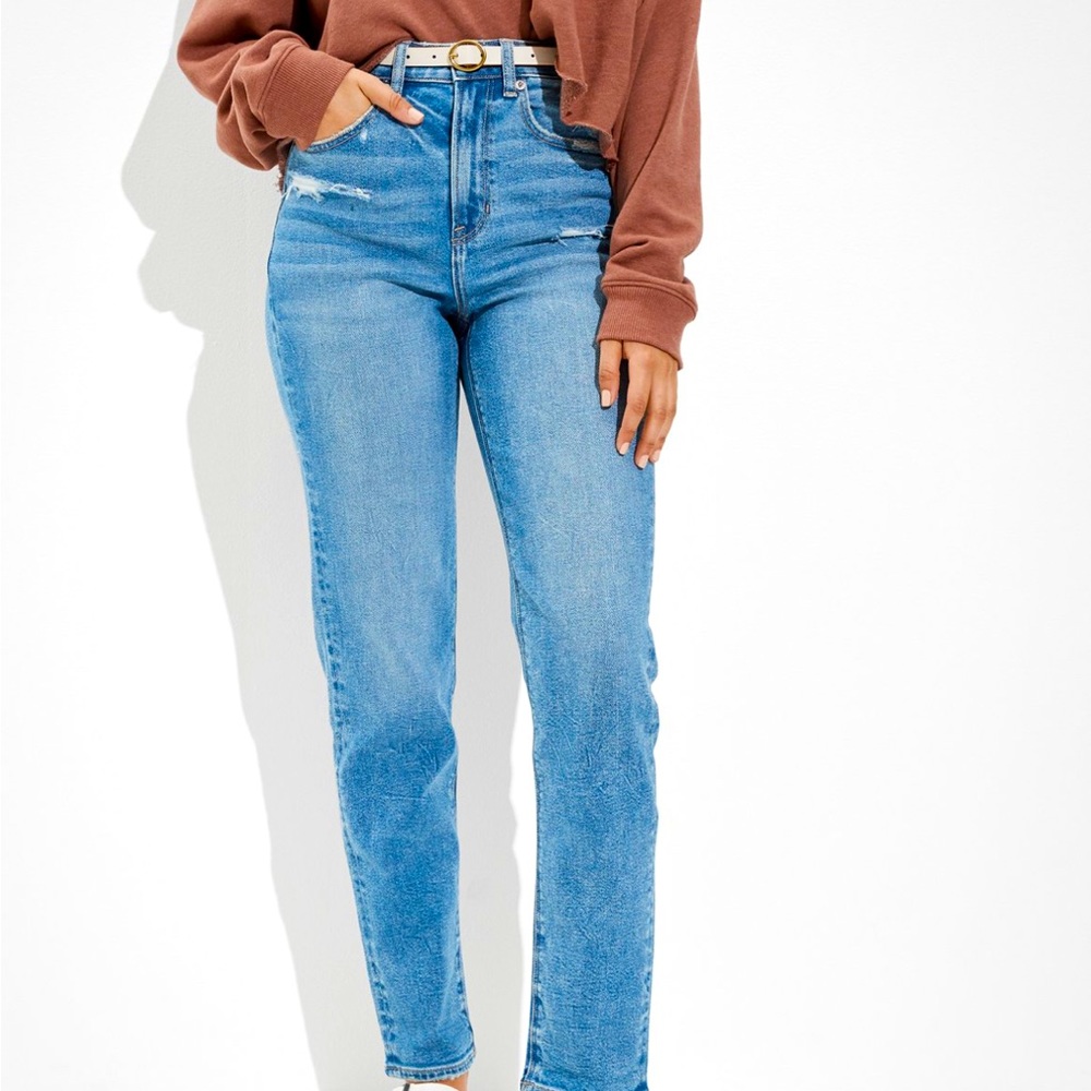 AE Mom Straight Jean